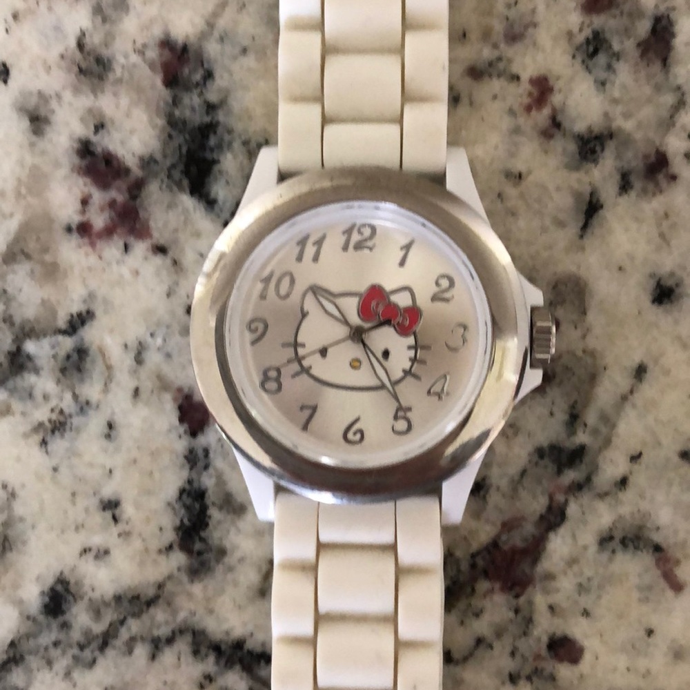 Watch - Picture 2 of 3